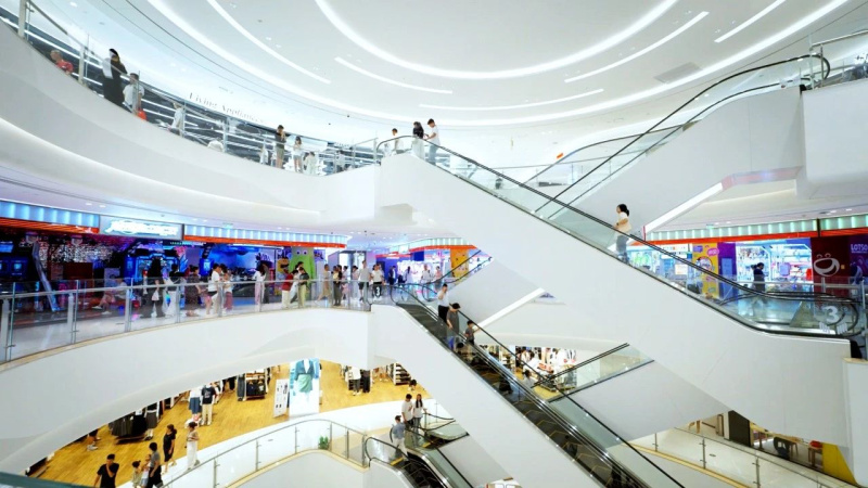 冠珠瓷砖 魔术师岩板共筑胖东来天使城店致